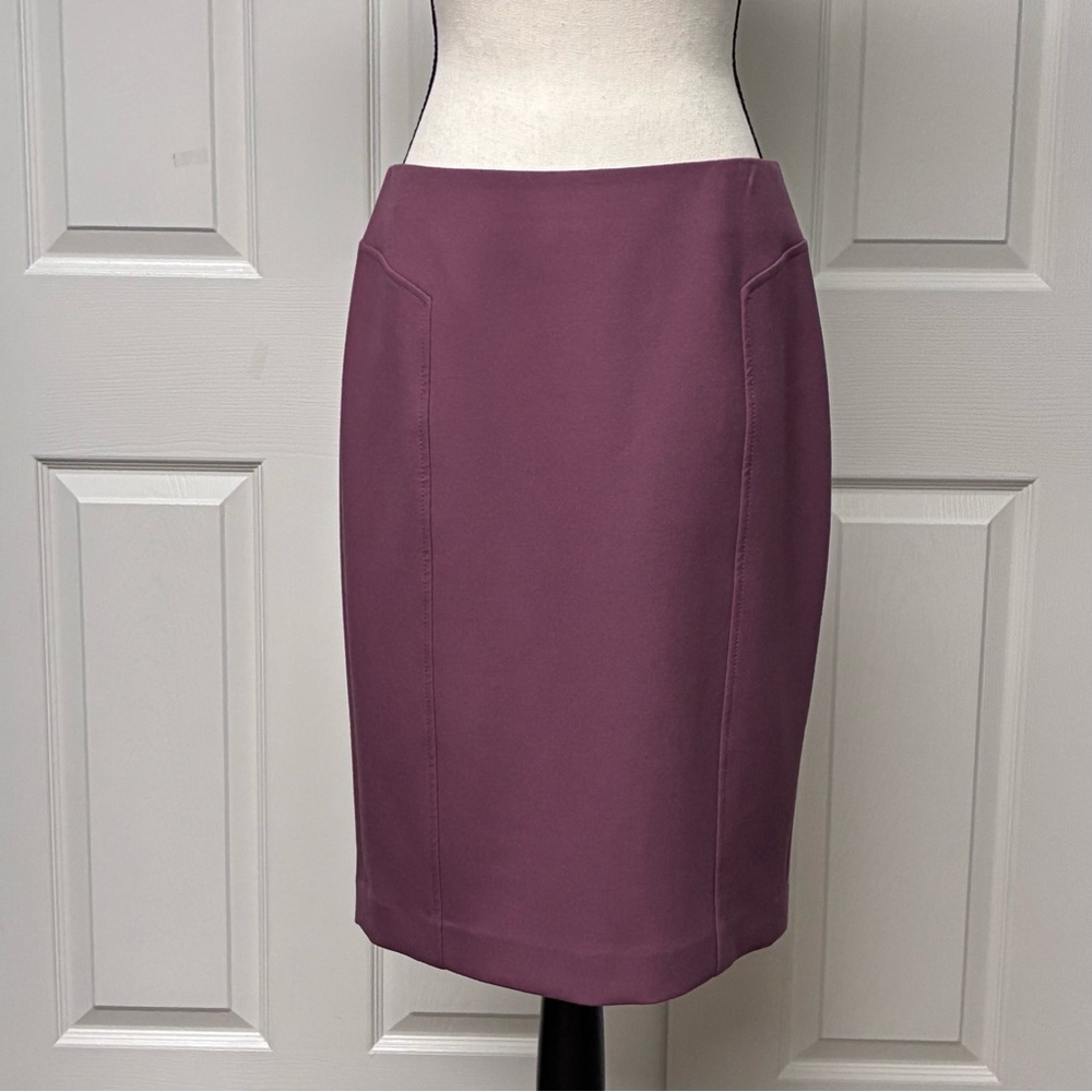 EUC Halogen pencil skirt. Worn once/twice. Fully lined. Color Plum. Size 6.